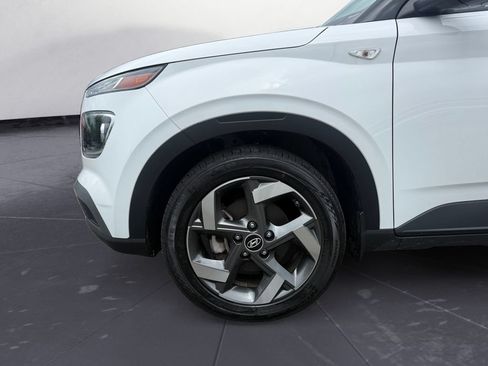 Certified 2024 Hyundai Venue SEL FWD image 14