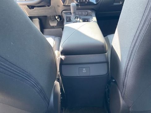 New 2026 Nissan Sentra SV w/ Floor Mat Package FWD image 19