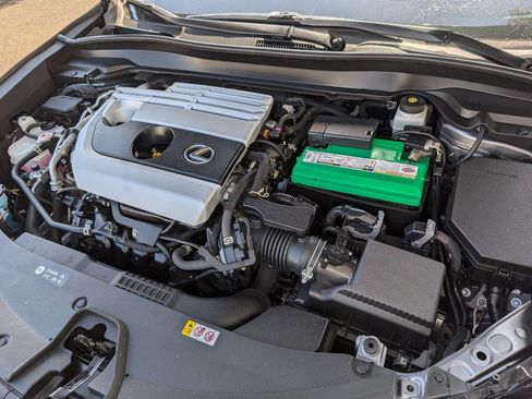 Used 2021 Lexus UX 200 w/ Accessory Package (Z1) FWD image 20