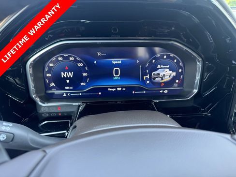 Used 2024 Chevrolet Silverado 1500 LT Trail Boss w/ LT Trail Boss Premium Package image 21