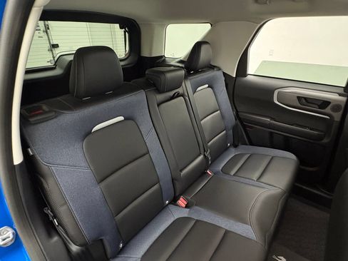 Used 2025 Ford Bronco Sport Outer Banks w/ Outer Banks Tech Package+ AWD/4WD image 38