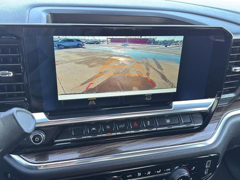 Used 2025 Chevrolet Silverado 1500 LT image 25