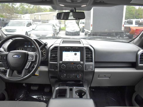 Used 2017 Ford F150 XLT w/ Equipment Group 302A Luxury image 21