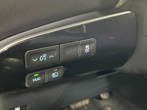 Certified 2016 Toyota Prius Four w/ Advanced Technology Package FWD image 37