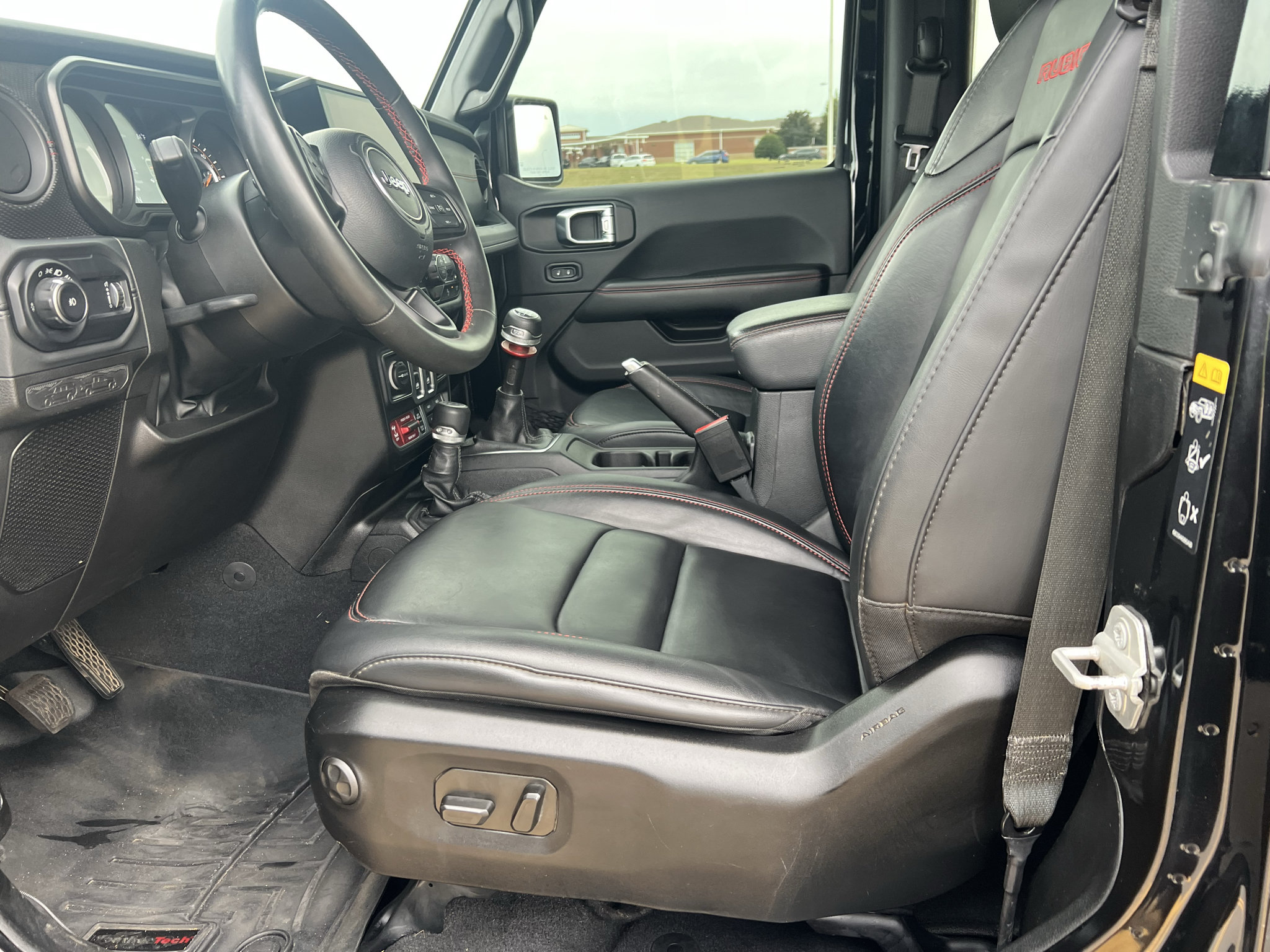 Certified 2024 Jeep Wrangler Rubicon AWD/4WD image 13