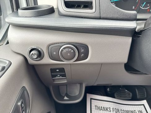 Used 2023 Ford Transit 350 XLT RWD image 19