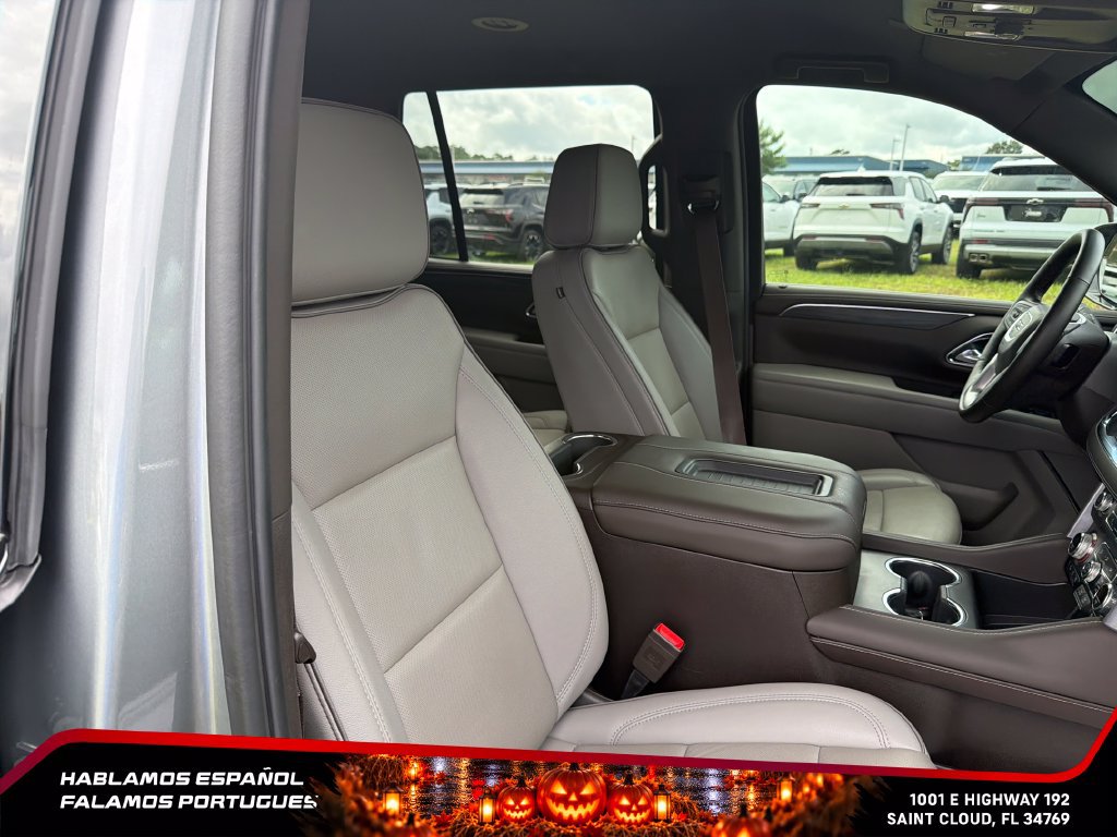Used 2024 GMC Yukon SLT w/ SLT Luxury Package AWD/4WD image 35