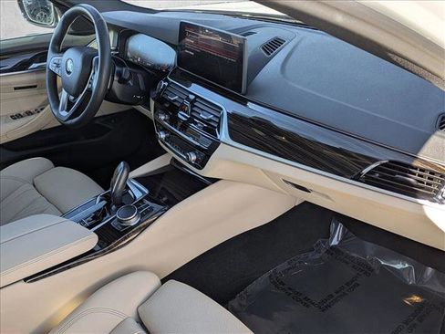 Used 2023 BMW 530i xDrive w/ Convenience Package image 23