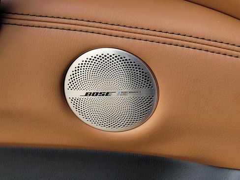 Used 2024 INFINITI QX80 Sensory image 30