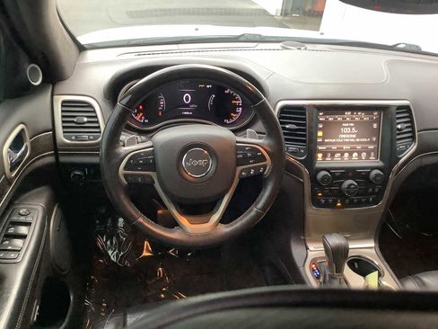 Used 2017 Jeep Grand Cherokee Summit AWD/4WD image 10