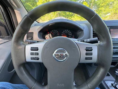 Used 2016 Nissan Frontier SV RWD image 24