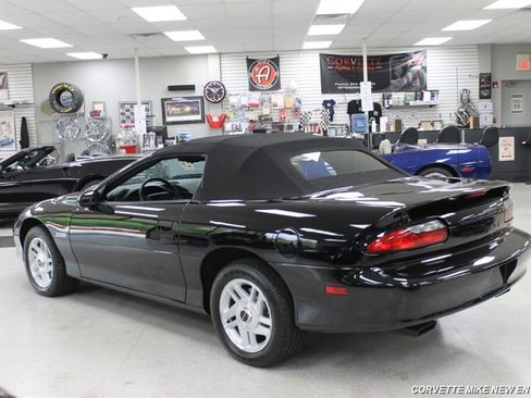 Used 1995 Chevrolet Camaro Z28 image 5
