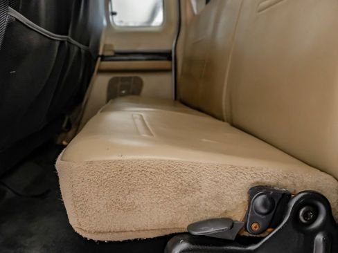 Used 2005 Ford F250 XL image 33