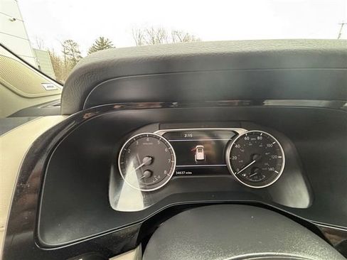 Used 2023 Nissan Pathfinder SL w/ SL Premium Package image 7