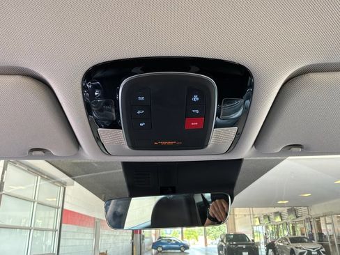 Used 2025 Hyundai Palisade SEL FWD image 17