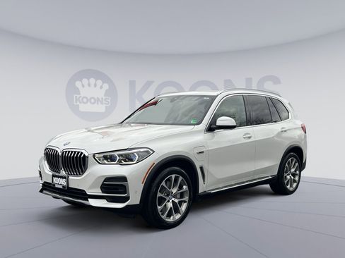 Used 2022 BMW X5 xDrive45e w/ Executive Package image 1