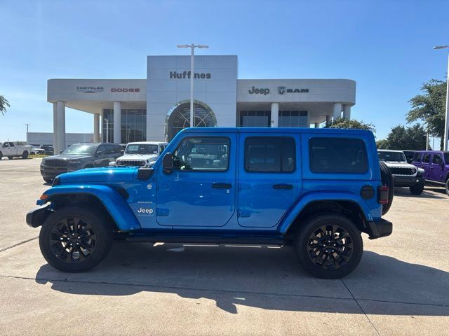 Certified 2023 Jeep Wrangler Unlimited Sahara AWD/4WD image 8