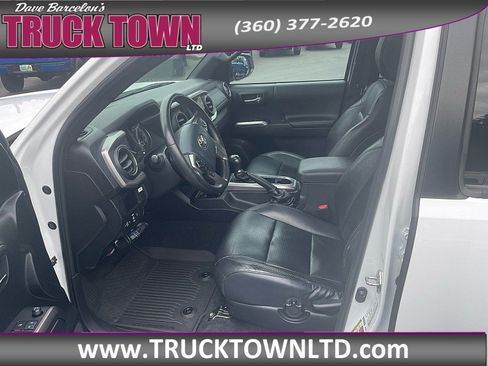Used 2019 Toyota Tacoma Limited AWD/4WD image 10