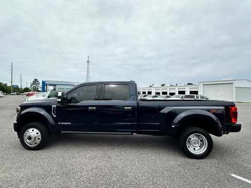 Used 2022 Ford F450 Platinum w/ FX4 Off-Road Package AWD/4WD image 27