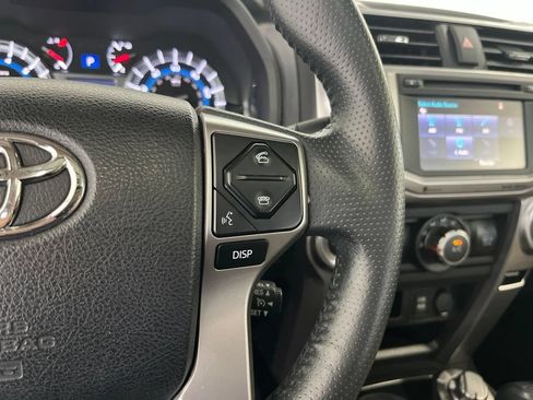 Used 2018 Toyota 4Runner SR5 Premium AWD/4WD image 8