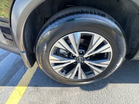 Certified 2023 Nissan Rogue SV w/ SV Premium B Package AWD/4WD image 29