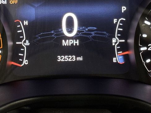 Used 2022 Jeep Compass Latitude AWD/4WD image 13