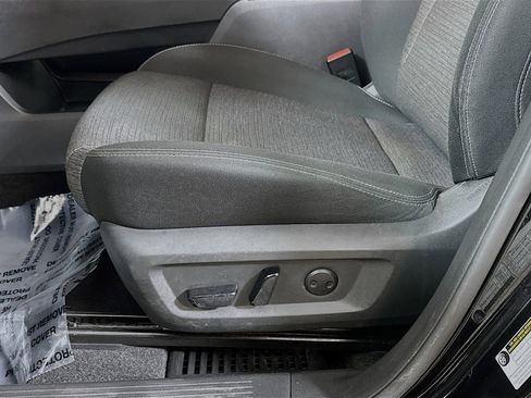 Used 2023 Nissan Rogue SV image 18