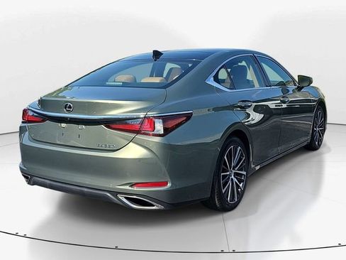 Used 2023 Lexus ES 350 w/ Premium Package FWD image 3