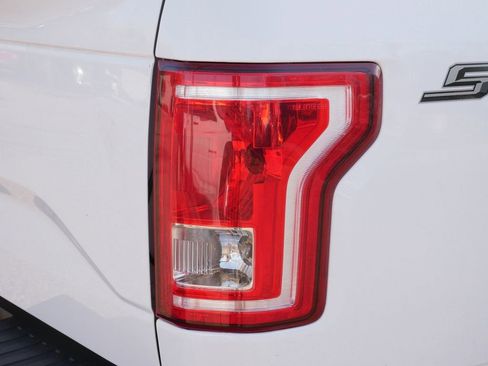 Used 2015 Ford F150 XLT w/ Equipment Group 302A Luxury image 19