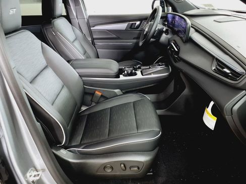 New 2026 Buick Enclave Sport Touring w/ Power Package image 21