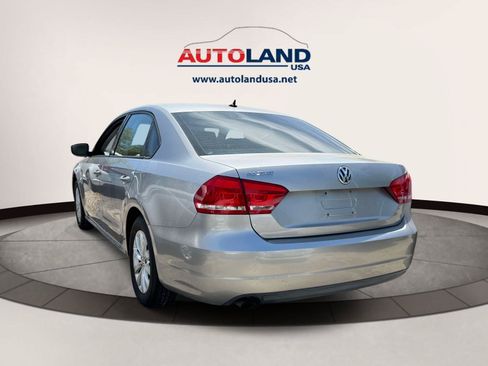 Used 2013 Volkswagen Passat 2.5 S FWD image 4