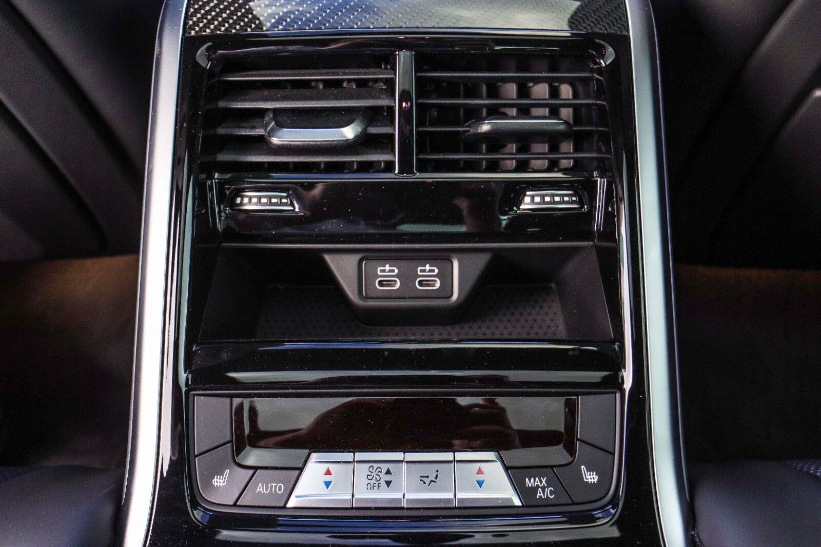 Used 2022 BMW M850i Gran Coupe xDrive w/ M Carbon Exterior Package AWD/4WD image 31