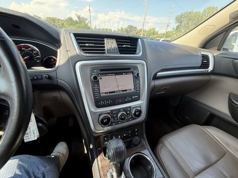 Used 2017 GMC Acadia Limited SLT AWD/4WD image 25