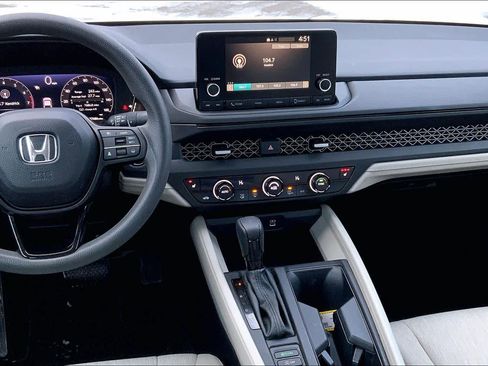 Used 2023 Honda Accord EX image 7