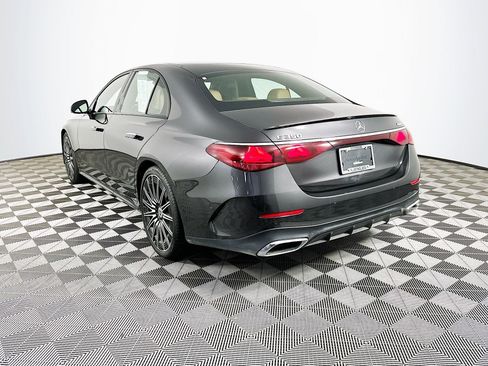Used 2024 Mercedes-Benz E 350 4MATIC Sedan image 5