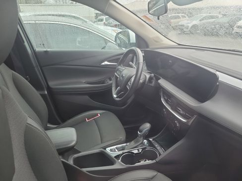 Used 2025 Buick Encore GX Preferred image 11