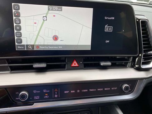 New 2025 Kia Sportage EX image 9