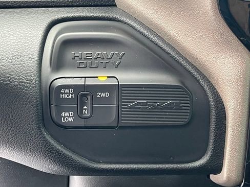 Used 2024 RAM 2500 Laramie w/ Safety Group AWD/4WD image 24