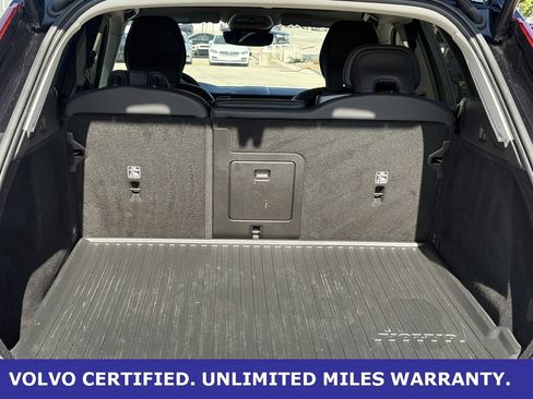 Certified 2023 Volvo XC60 B5 Plus w/ Climate Package image 39