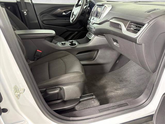 Used 2024 GMC Terrain SLE AWD/4WD image 13