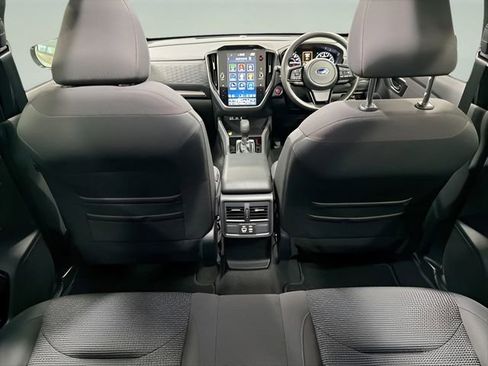 Certified 2025 Subaru Forester Premium AWD/4WD image 34