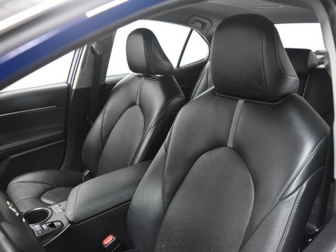 Used 2024 Toyota Camry XSE image 10