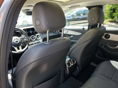 Used 2022 Mercedes-Benz GLC 300 4MATIC image 12