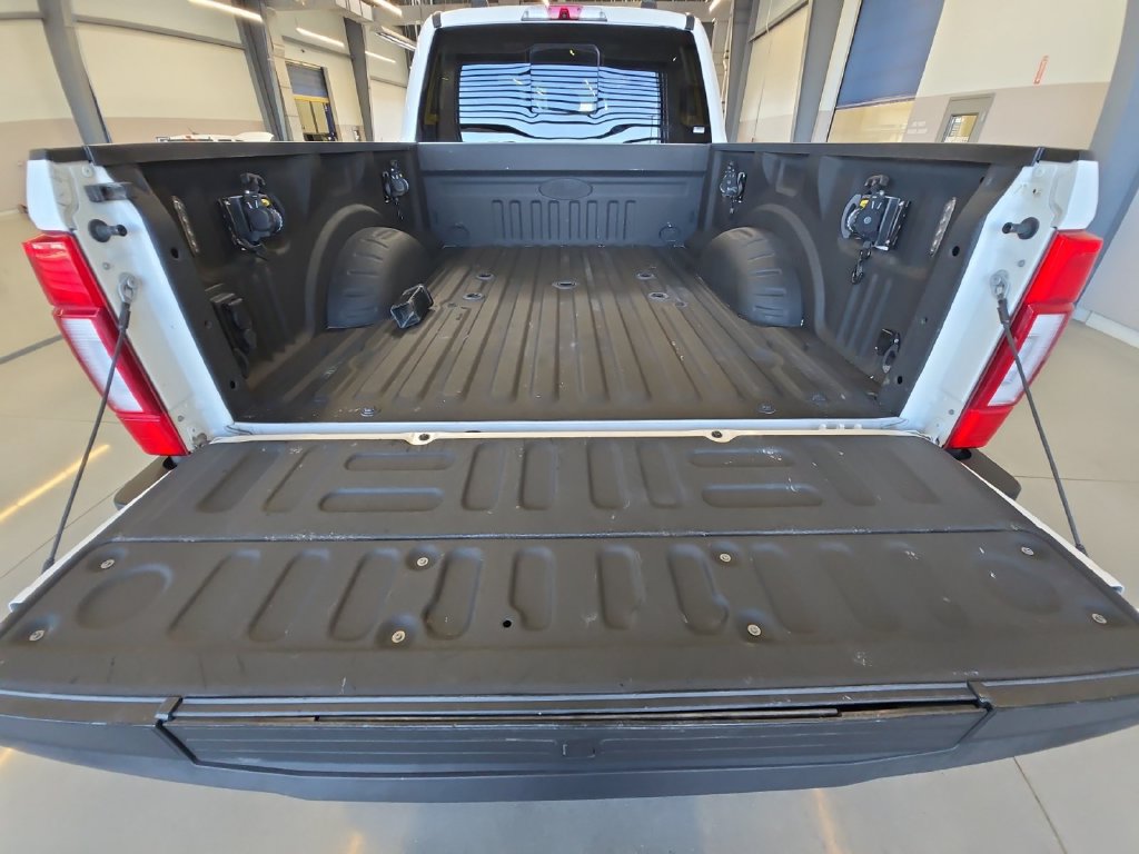 Used 2022 Ford F350 Platinum AWD/4WD image 29