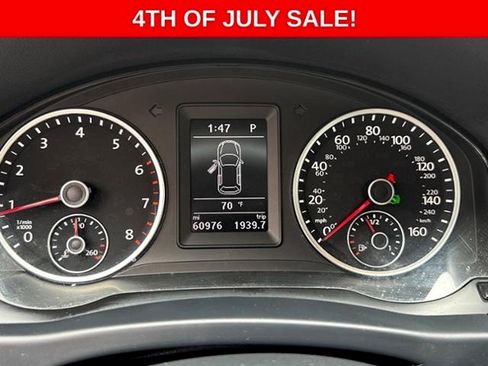 Used 2017 Volkswagen Tiguan Limited w/ Premium Package FWD image 17
