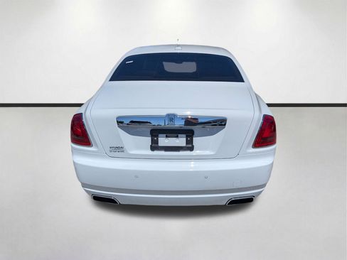 Used 2013 Rolls-Royce Ghost RWD image 5