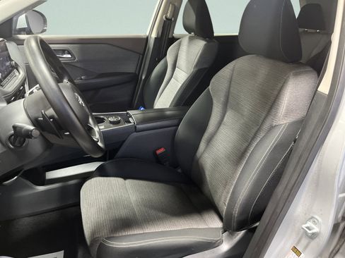 Used 2022 Nissan Rogue SV image 13