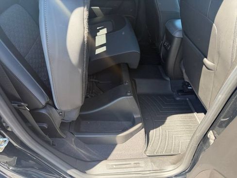 Used 2019 Chevrolet Colorado Z71 AWD/4WD image 11