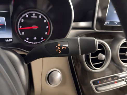 Used 2019 Mercedes-Benz GLC 300 image 25