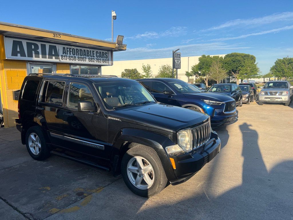 Used 2011 Jeep Liberty Limited w/ Exterior Appearance Group RWD image 1